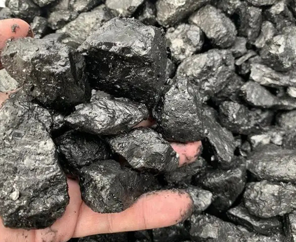 煤炭雙級粉碎機生產現場